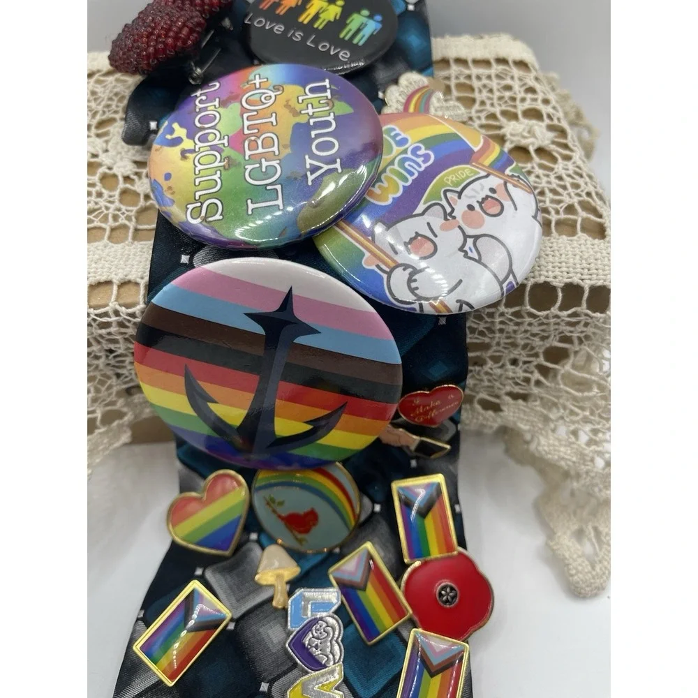 Pieces rainbow enamel